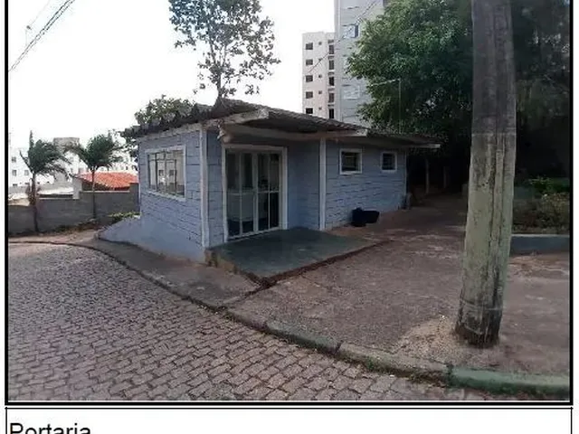 Imagem 2: Monte Mor - Apartamento Padrão