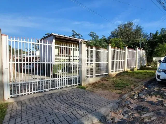 Imagem: Casa À Venda, 2 Quartos, 2 Vagas, Fiuza