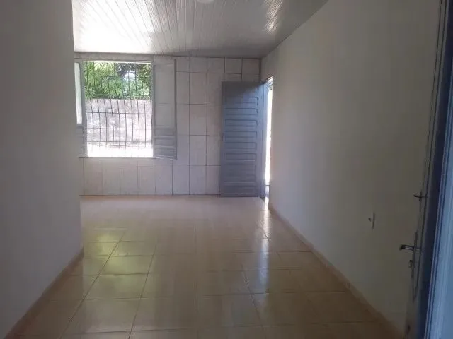 Imagem: Alugo Excelente Casa de 2/4 e Sala Conjugada