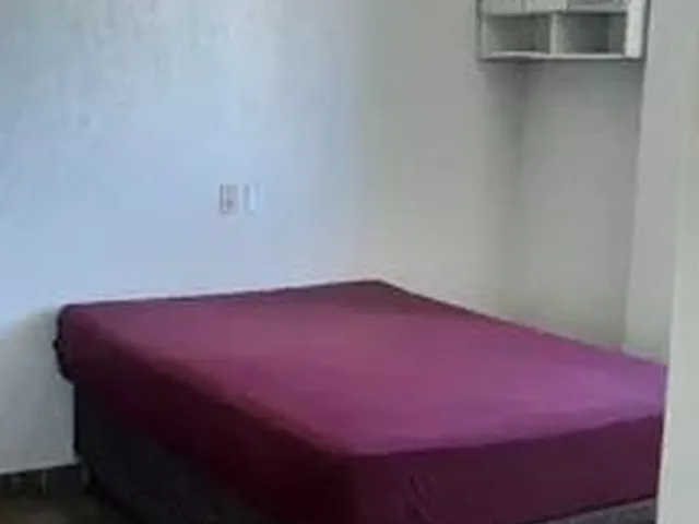 Imagem 2: Aluga-Se Quarto com Banheiro !