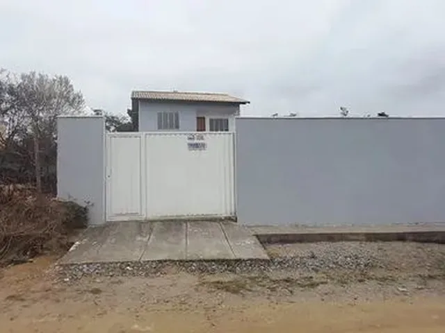 Imagem: Casa com 2 Quartos com Vaga para 5 Carros