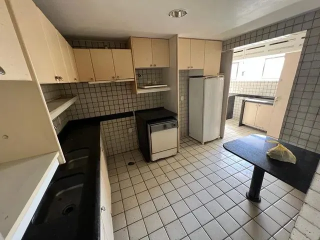 Imagem 8: Apartamento em Parnamirim com 4 Quartos - Recife