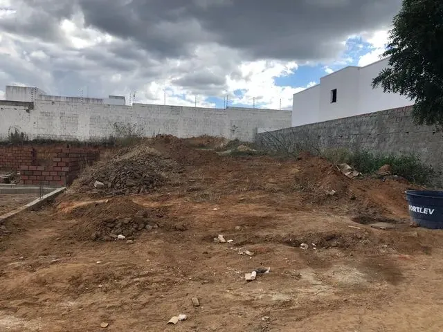 Imagem: Terreno no Loteamento Madrid