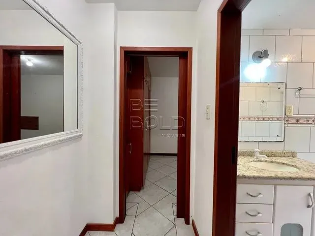 Imagem 7: Apartamento 1 Dormitório em Coqueiros Semi Mobiliado