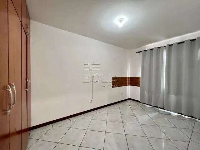 Imagem 3: Apartamento 1 Dormitório em Coqueiros Semi Mobiliado