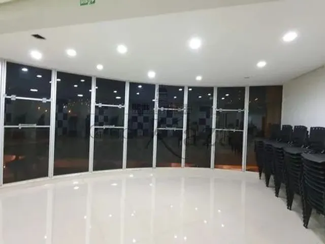 Imagem: Jacarei - Prédio Inteiro - Centro