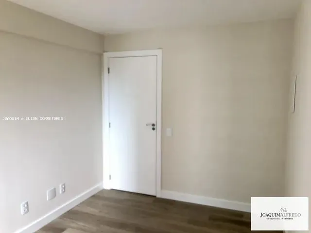 Imagem 11: Apartamento para Venda em Florianópolis, Centro, 3 Dormitórios, 2 Suítes, 3 Banheiros