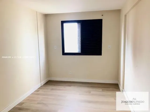 Imagem 16: Apartamento para Venda em Florianópolis, Centro, 3 Dormitórios, 2 Suítes, 3 Banheiros