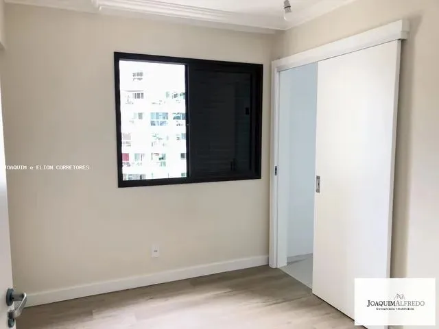 Imagem 2: Apartamento para Venda em Florianópolis, Centro, 3 Dormitórios, 2 Suítes, 3 Banheiros