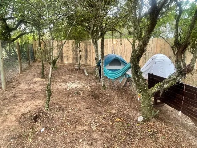 Imagem 5: Camping no Centrinho da Praia do Rosa - Sc