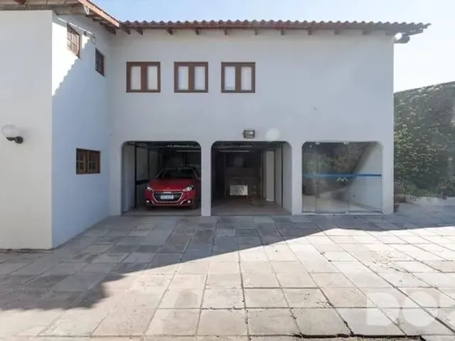 Imagem: Incrível Casa Comercial À Venda no Bairro