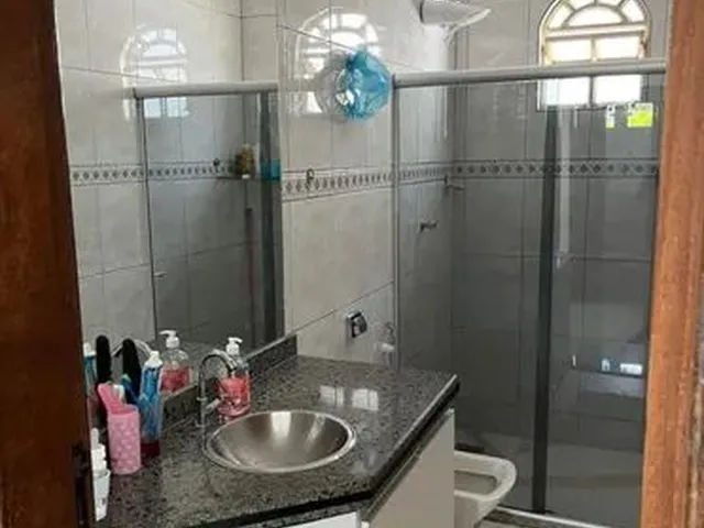 Imagem 7: Casa para Venda em Barcelona (Venda Rápida