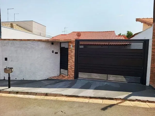 Imagem: Casa Mto Bem Localizada no Jd. Pinheiro