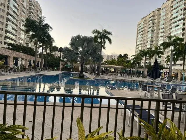 Imagem: O apartamento possui 3 Dormitórios, 1 Suíte, 2 Banheiros,