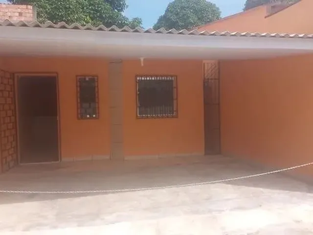 Imagem: Casa de 3 Quartos em Residencial Próximo