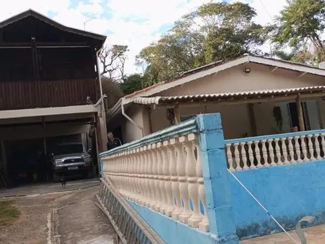 Imagem: Casa para Venda Possui 250 Metros Jardim