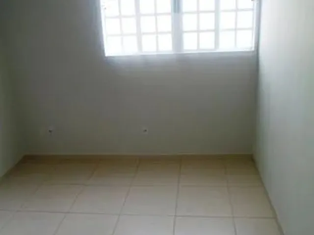 Imagem 7: Alugo Casa Prox da Faete-3 Quartos(1 Suite)-Armarios Embutidos-1350