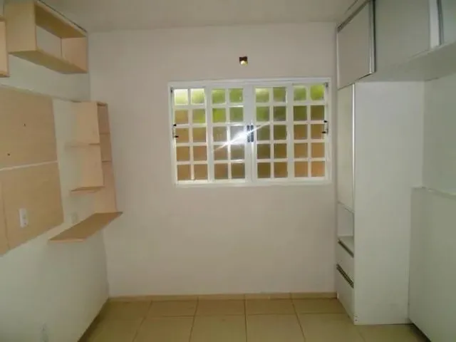 Imagem 3: Alugo Casa Prox da Faete-3 Quartos(1 Suite)-Armarios Embutidos-1350