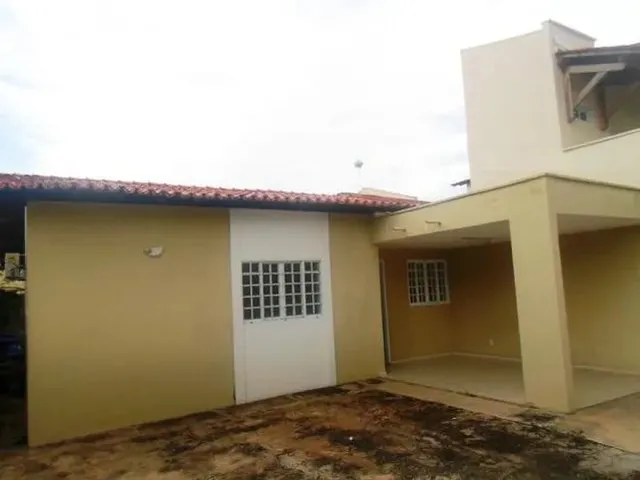Imagem 2: Alugo Casa Prox da Faete-3 Quartos(1 Suite)-Armarios Embutidos-1350