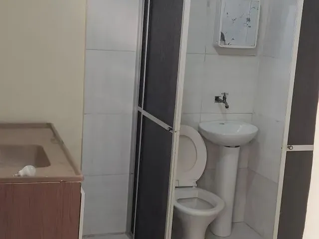 Imagem: Aluga-Se Kitnet para Mulheres