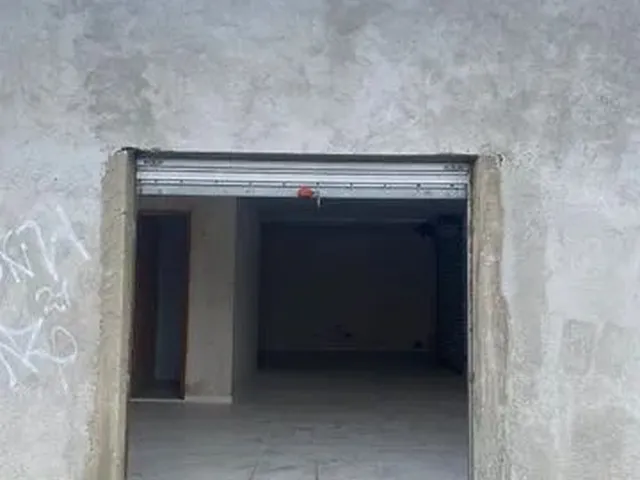 Imagem 4: Ponto Comercial Quarto com aluguel por R$1.400 /mês