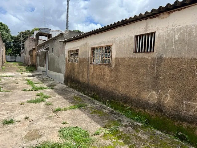 Imagem 7: Alugo Casa com 1 Quarto de Fundos 17 Oeste