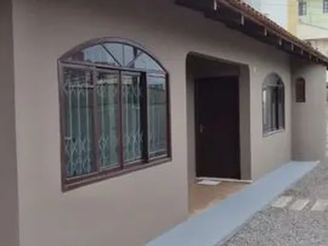Imagem: Alugo Casa 4 Quartos no Bucarein