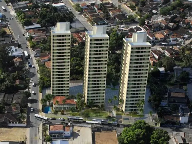 Imagem: O apartamento possui 3 Dormitórios, 1 Suíte, 2 Banheiros,