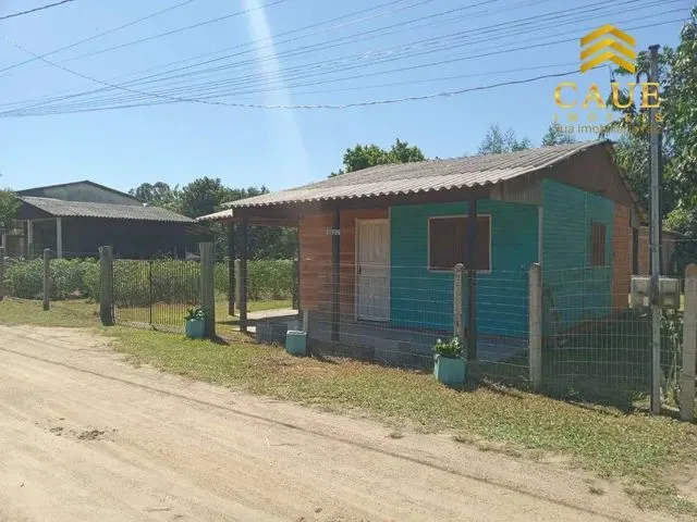 Imagem 7: Casa com 2 Quartos a 200 Metros da Rs040