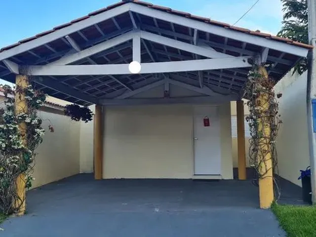 Imagem: A casa em condomínio possui 2 Dormitórios, 2 Banheiros, 2