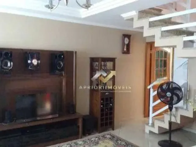 Imagem: Sobrado com 3 Dormitórios À Venda, 187