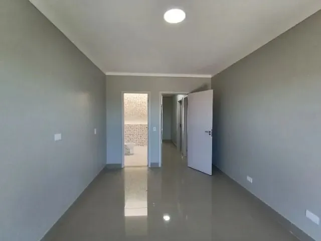 Imagem 12: Casa com 04 Quartos