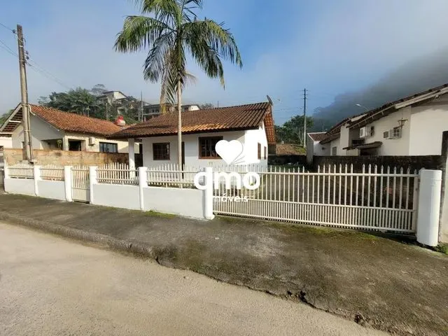 Imagem: Casa Sozinha no Terreno para Alugar no Bairro