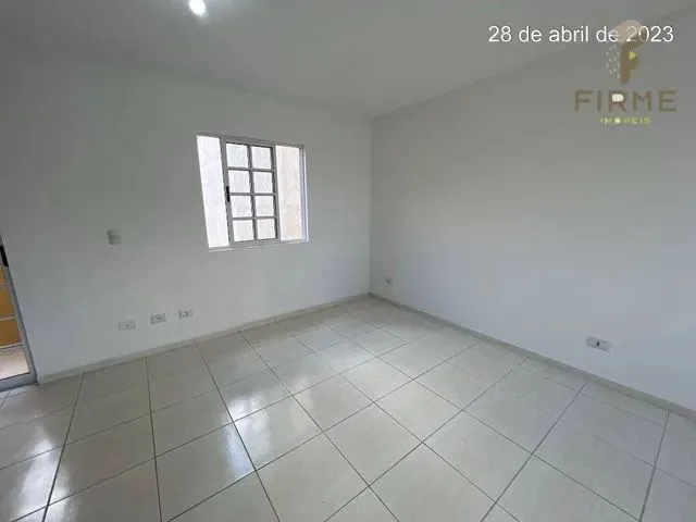 Imagem 6: Kitnet com 1 Dormitório para Alugar, 30 M² por R$ 1.018,00/Mês - Xaxim - Curitiba/Pr