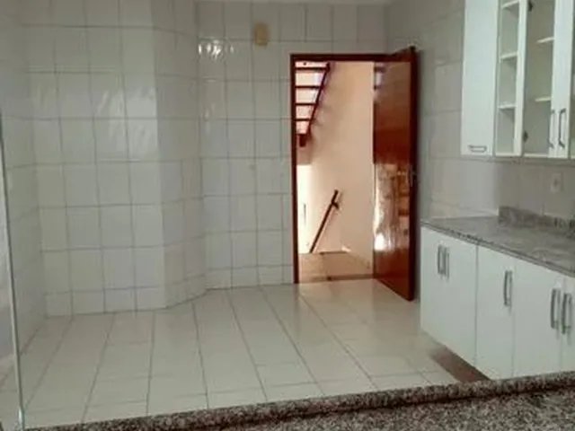 Imagem 3: Sobrado para Aluguel 2 Quartos 2 Suítes 2 Vagas Vila Helena - Santo André - Sp