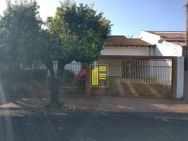 Imagem: Casa com 03 Suítes e Piscina para Locação