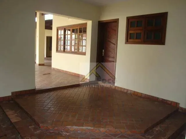 Imagem 8: Cond. Green Village - Casa com 3 Dormitórios para Alugar, 295 M² de Construção