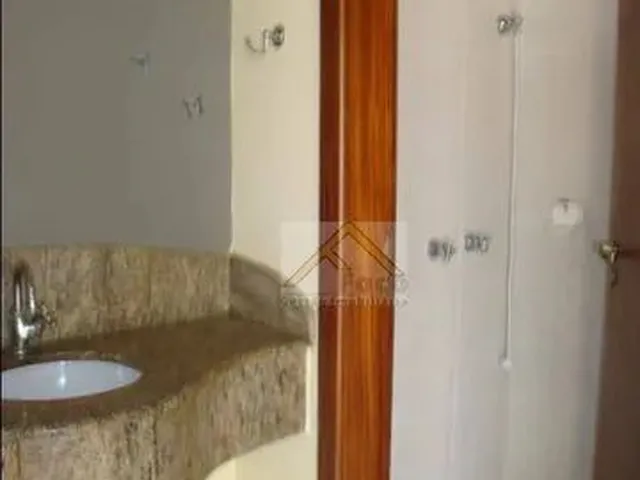 Imagem 16: Cond. Green Village - Casa com 3 Dormitórios para Alugar, 295 M² de Construção