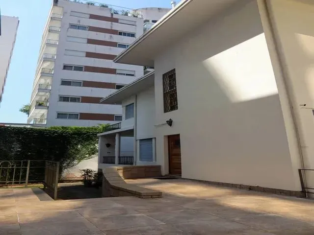 Imagem 4: Casa para Aluguel com 772 Metros Quadrados com 3 Quartos em Centro - Florianópolis - Sc