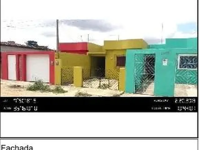 Imagem: A casa possui 2 Dormitórios, 1 Banheiro, 1 Vaga na