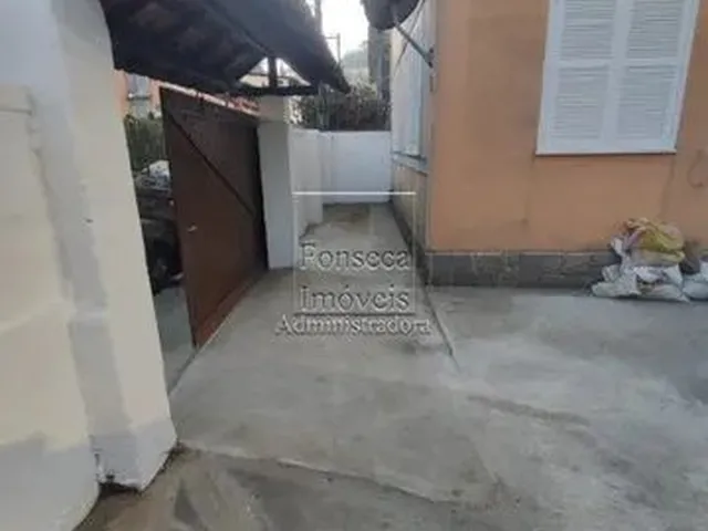 Imagem 9: Petrópolis - Casa Padrão - Castelanea