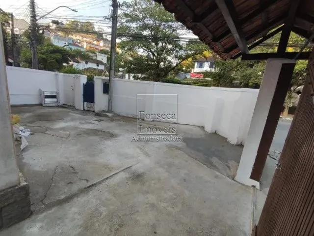 Imagem 6: Petrópolis - Casa Padrão - Castelanea