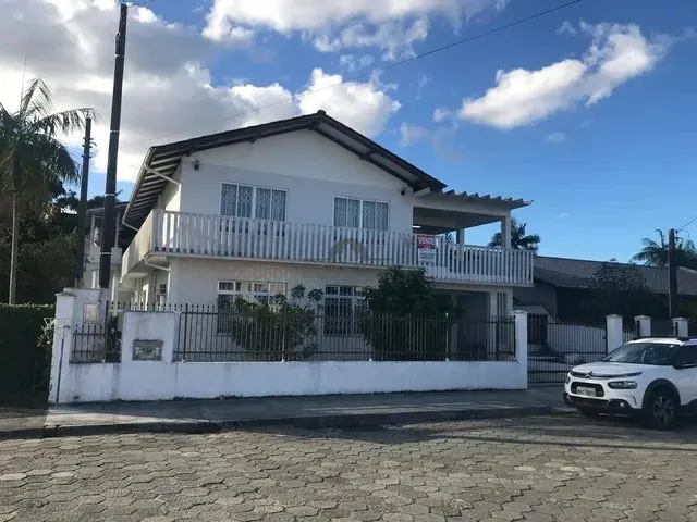 Imagem: Sobrado no Nova Brasília com 7 Quartos