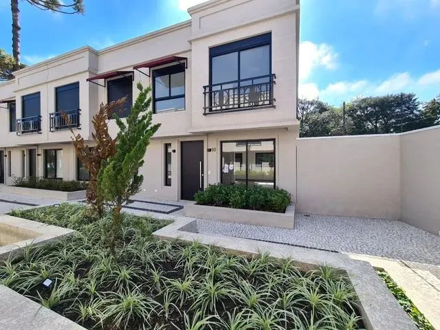 Imagem: Casa em Condomínio de 03 Pavimentos À