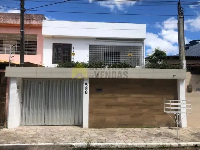 Imagem: Belíssima Casa a Venda!