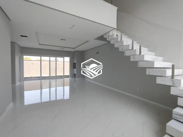 Imagem 6: Sobrado com 3 Suites Sendo 1 Suite Master com Closet e Banheira de Hidromassagem