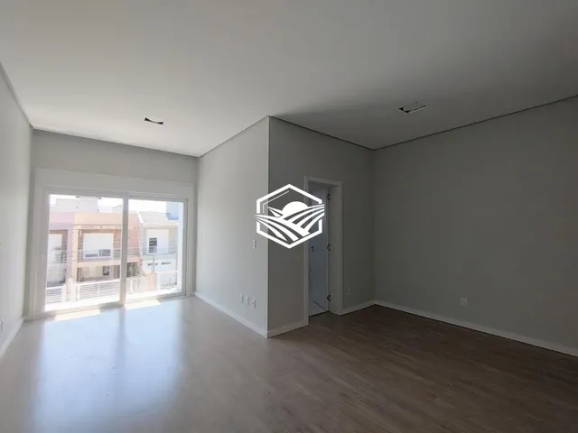 Imagem 12: Sobrado com 3 Suites Sendo 1 Suite Master com Closet e Banheira de Hidromassagem