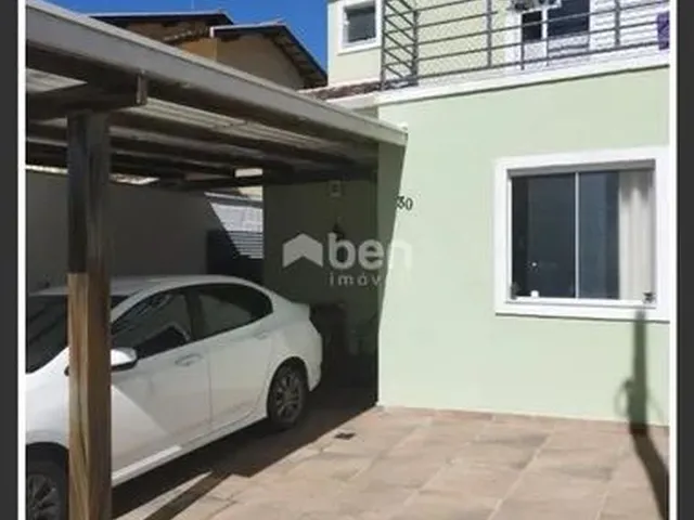 Imagem: Casa em Condomínio - Pindamonhangaba