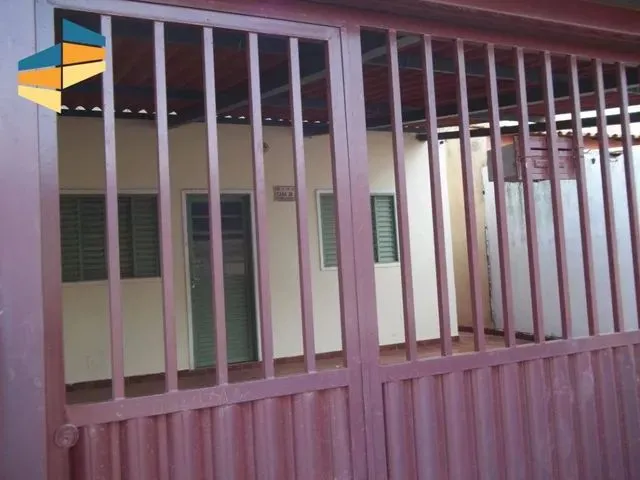 Imagem 16: Casa com 2 Dormitórios À Venda por R$ 120.000,00 - Setor de Chácaras Anhangüera C