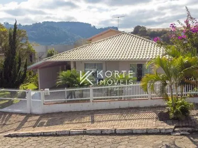 Imagem: Casa com 3 Dormitórios À Venda, 217 M²